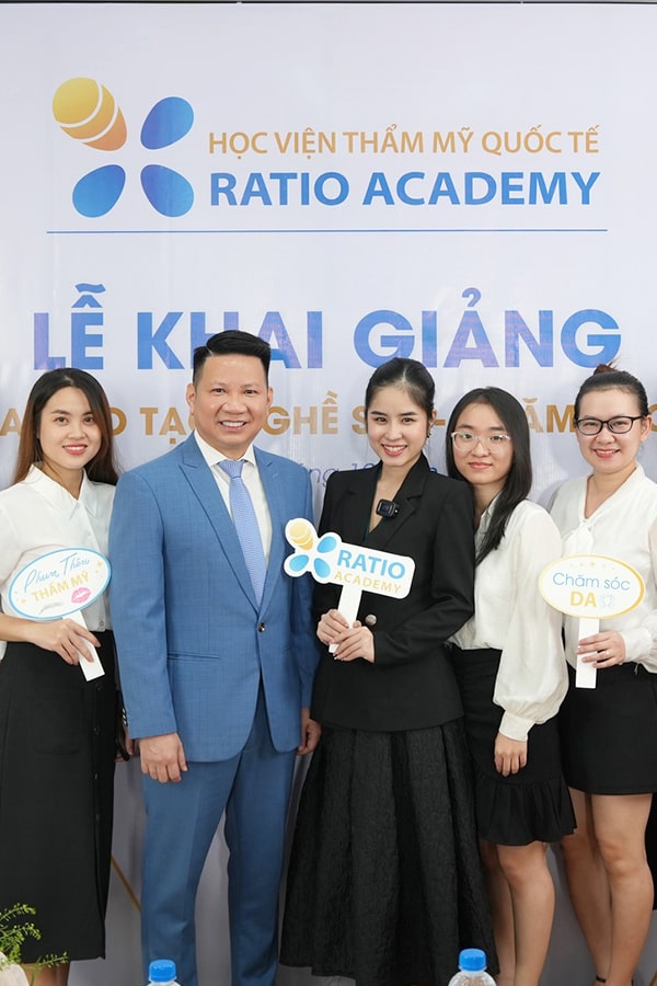 Học viện thẩm mỹ quốc tế của Ratio Group